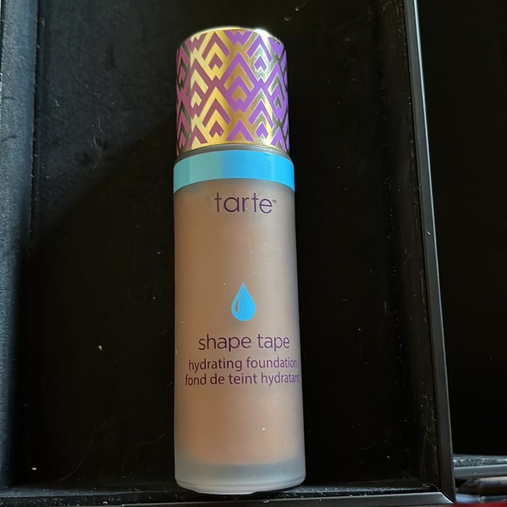shape tape foundation